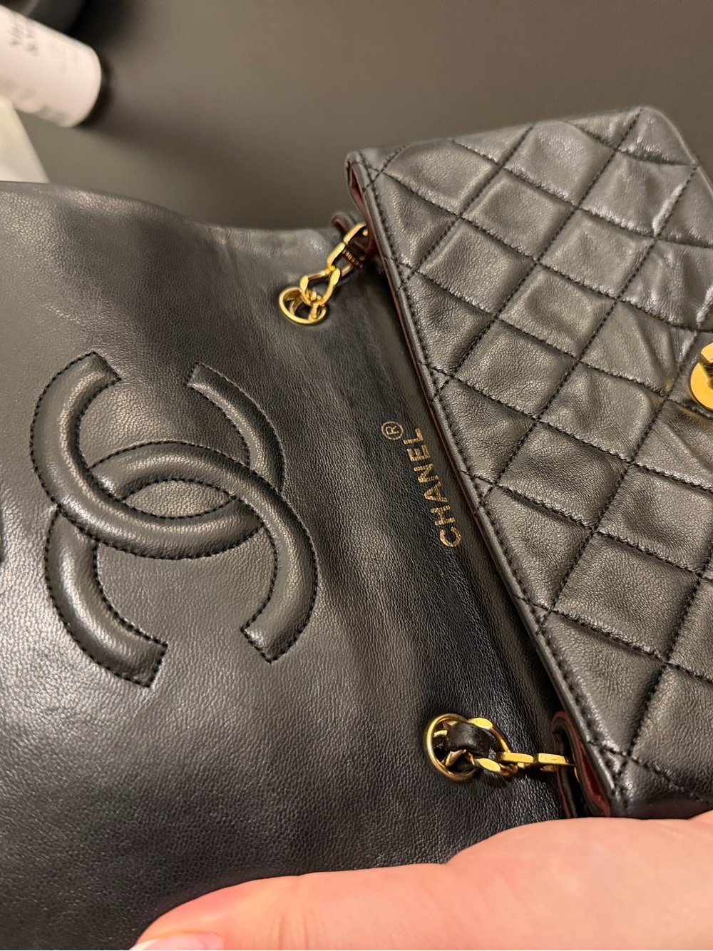 Vintage CHANEL CC Matelasse Full Flap Chain Shoulder Bag - Black Leather - Picture 9 of 15
